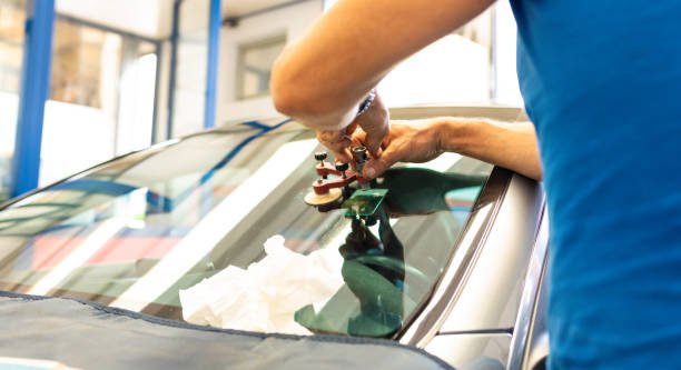 Auto Glass Replacement Scottsdale AZ - Get Expert Windshield Repair and Replacement Services with Chandler Mobile Auto Glass